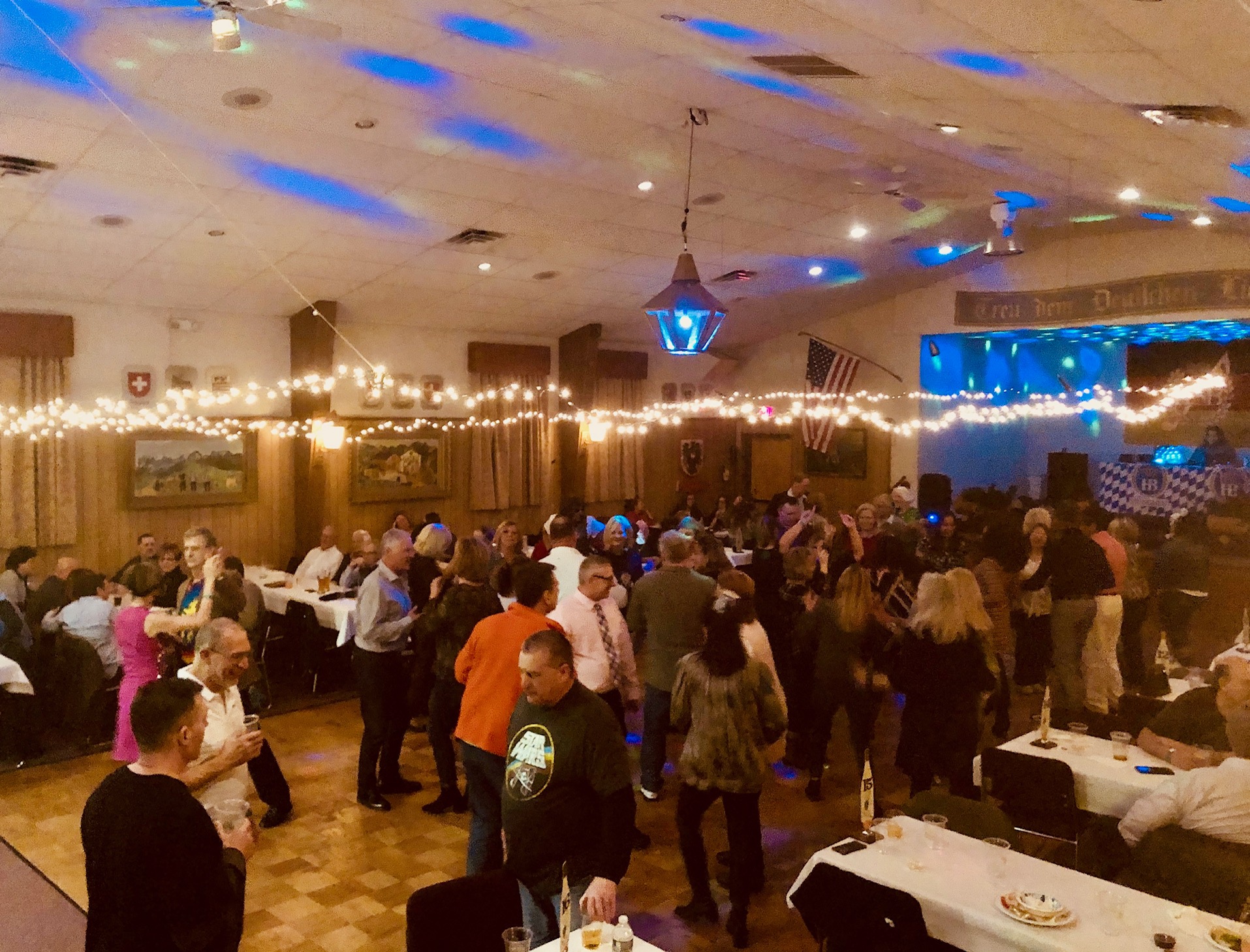 A packed dance floor at Retro Rockin' Night