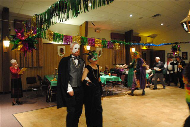 Retro Rockin' Night dancing